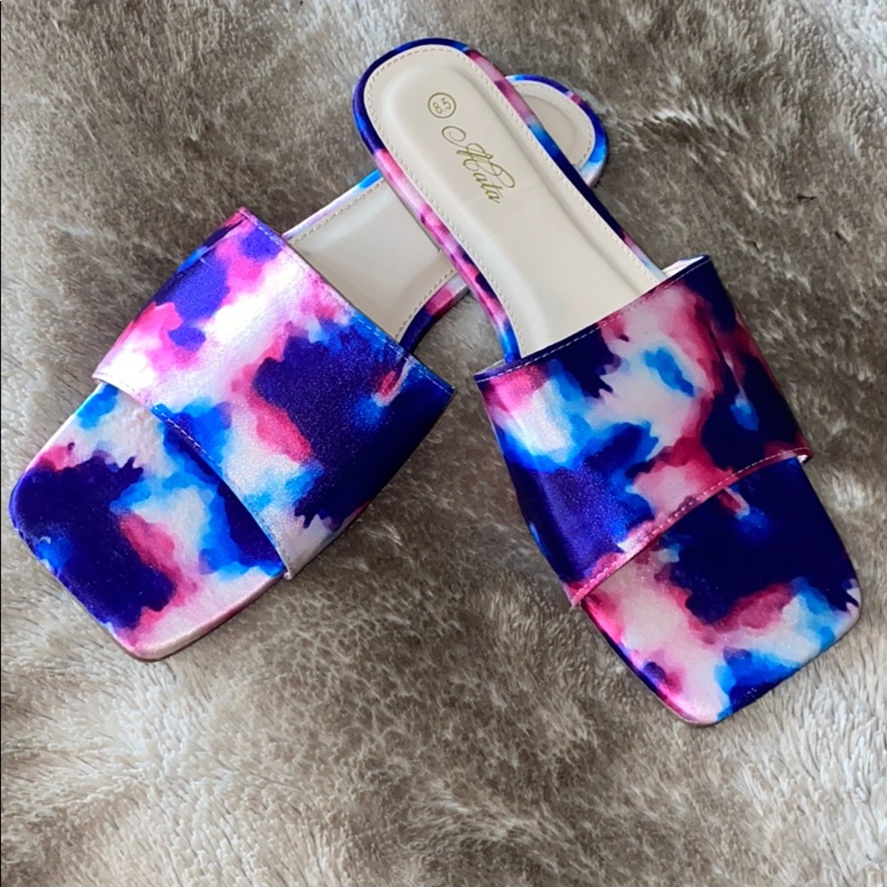 Tie dye flats🎀